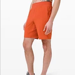 T H E Short Lululemon Men 9 inch medium